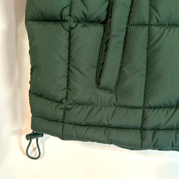 Levi’s Women’s Box Quilted Puffer Jacket Green Size M NWT - Picture 11 of 17